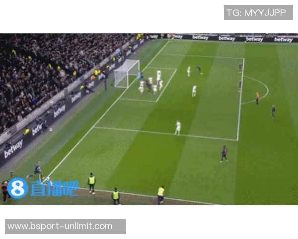 足总杯惊现冷门巴萨补时绝杀曼城全场沸腾